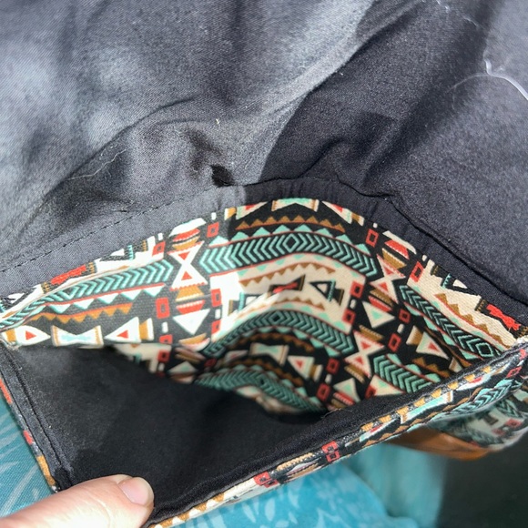 Aztec geometric, small saddle, Crossbody bag faux leather - Picture 4 of 12